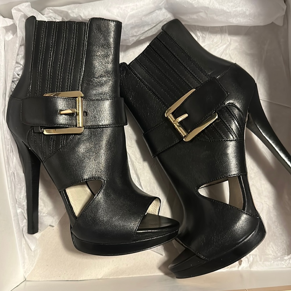 Michael Kors Lucinda Open toe bootie